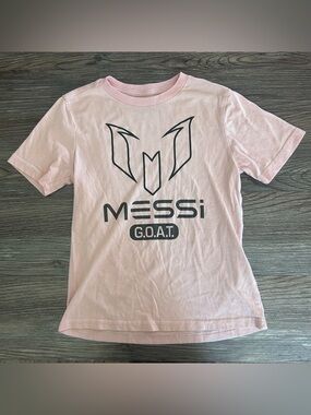Messi Boys Tee size S 7